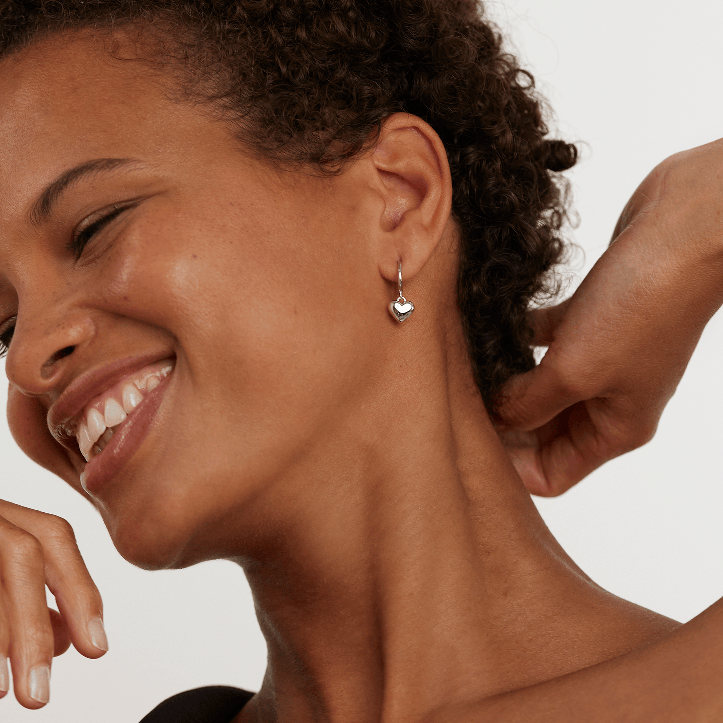 PDPAOLA Orecchini Absolue Cuore Bianco